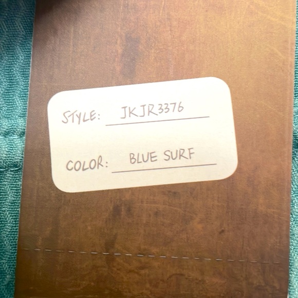 NWT Beautiful Oversized Shacket Blue / Teal Size Medium - Picture 5 of 7